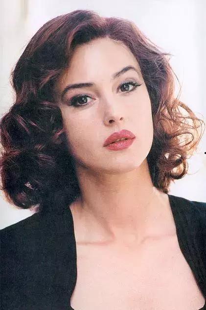 莫妮卡妹妹,揭秘她的成长故事与人生轨迹